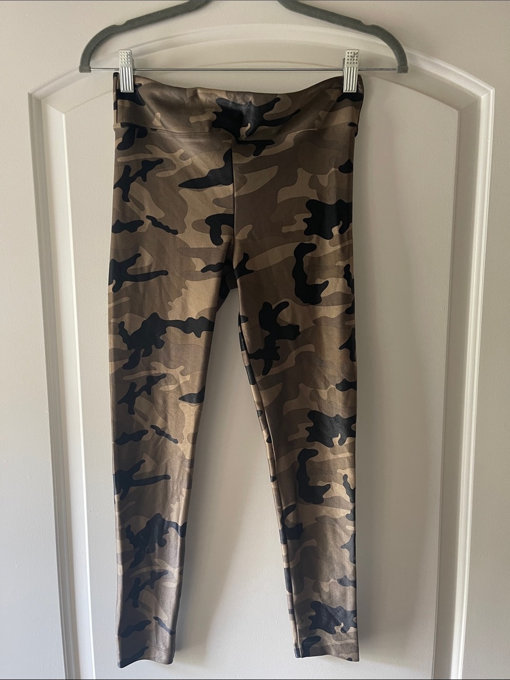 Koral Brown and Black Camo Leggings